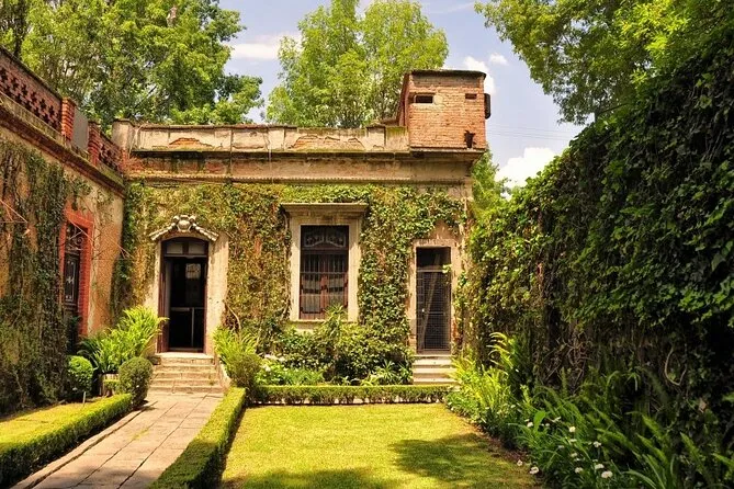 Coyoacan & Leon Trotsky Museum Walking Tour